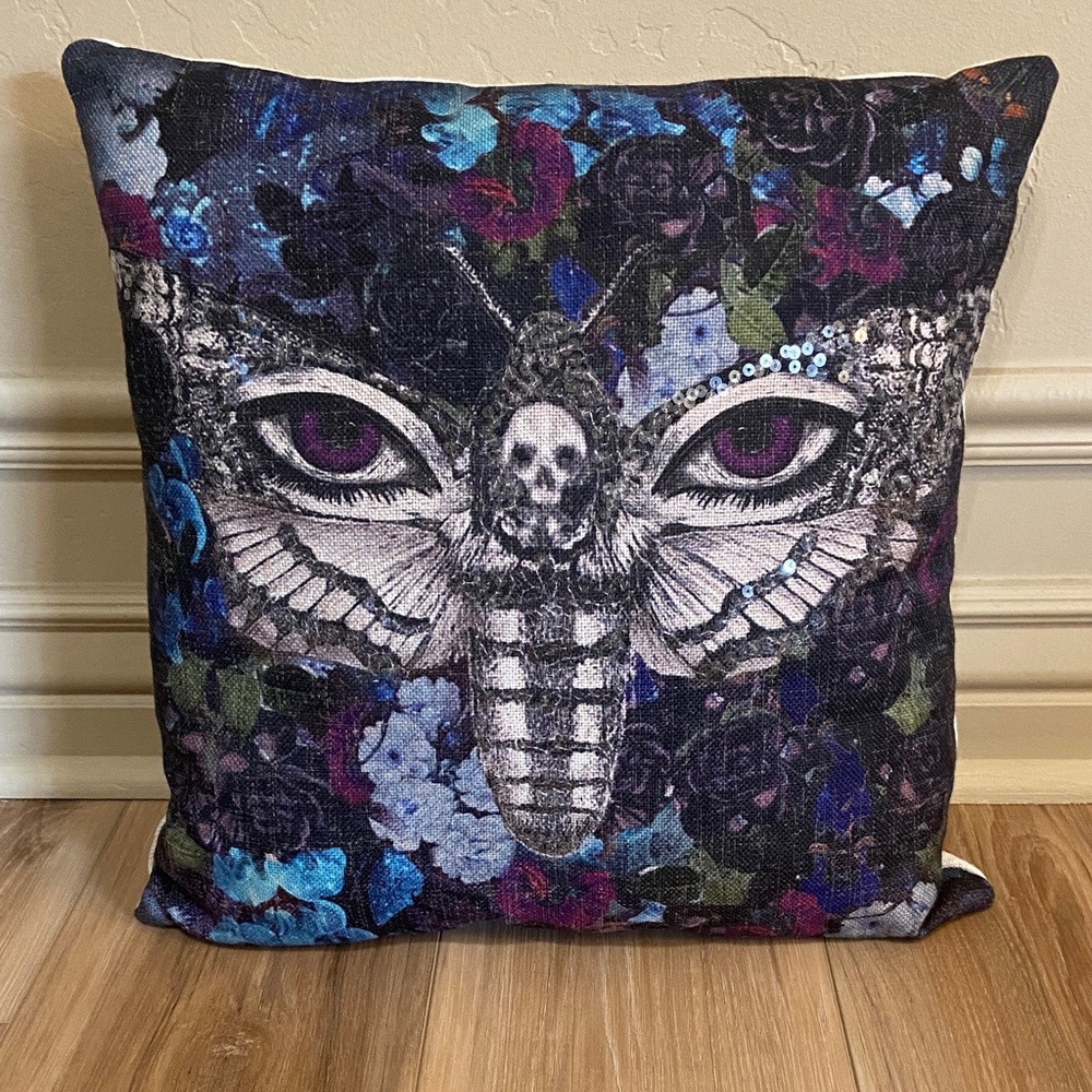 💙2/$5 Decorative Pillow